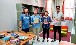 Το ΠΟΚΕΛ πρόσφερε βιβλία στο Δημοτικό Σχολείο στο Χιλιόδενδρο Καστοριάς